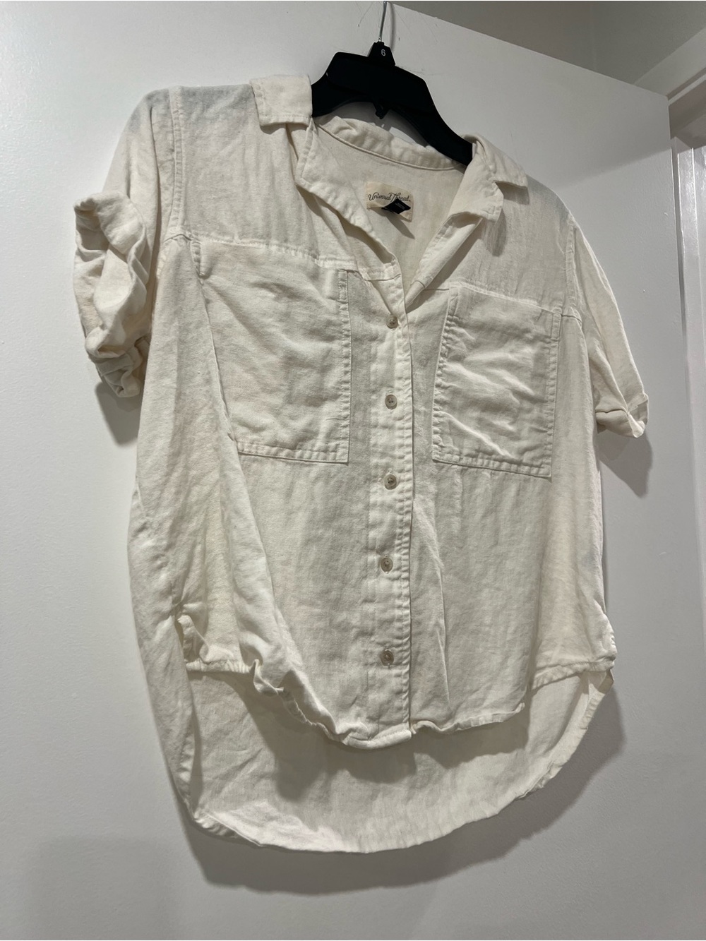 Universal Thread Cream Linen Blend Short Sleeve Button-Down Shirt